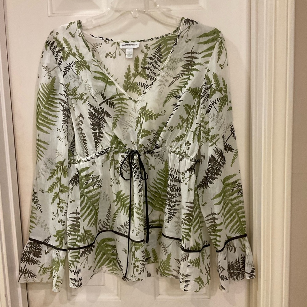 Lightweight Blouse, 55% Silk, 45% Cotton, White and Green Leaf Print, Sz 12 - Picture 11 of 13